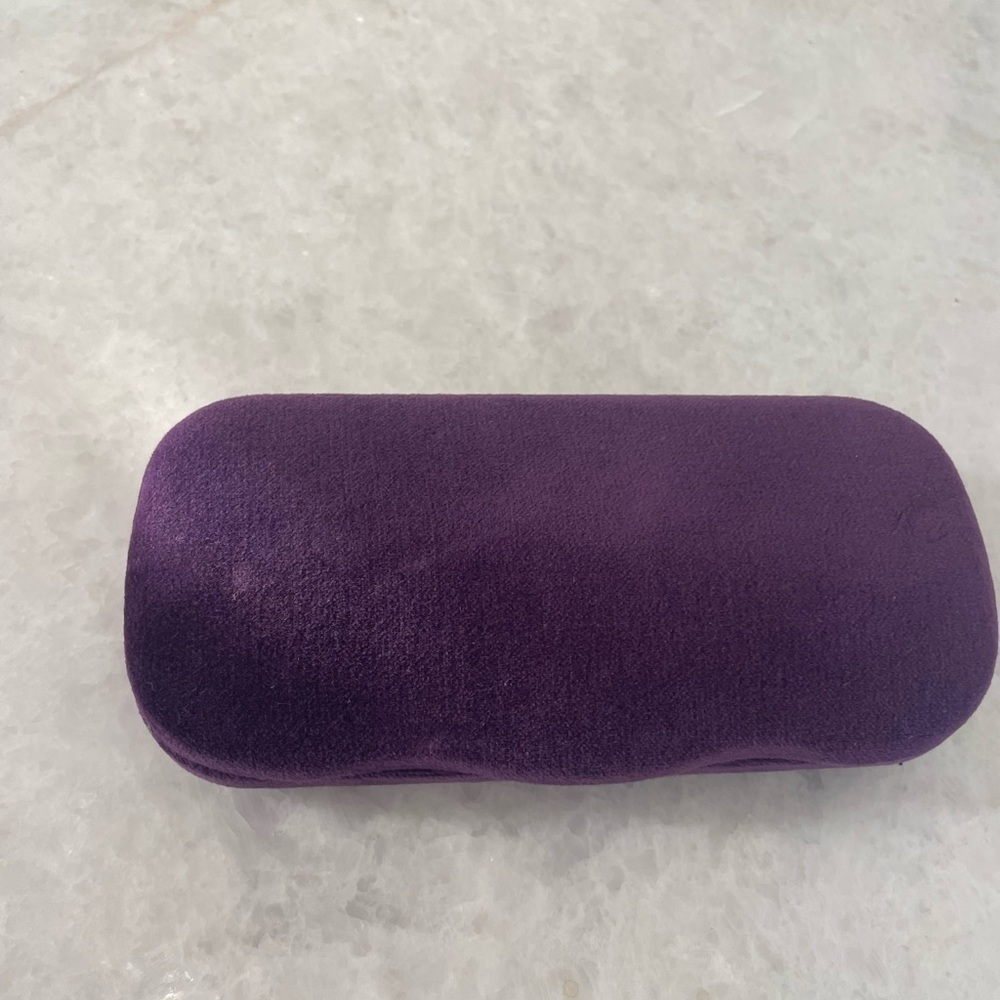 - Gucci Velvet sunglasses Case Brand new with dust bag - Picture 2 of 3